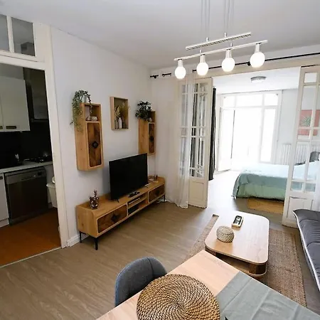2 A 4 Pers Cosy A Proximite Du Centre Et Des Thermes